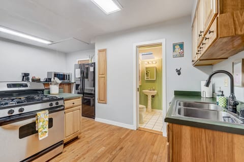 The kitchen is fully equipped to prepare meals at home.