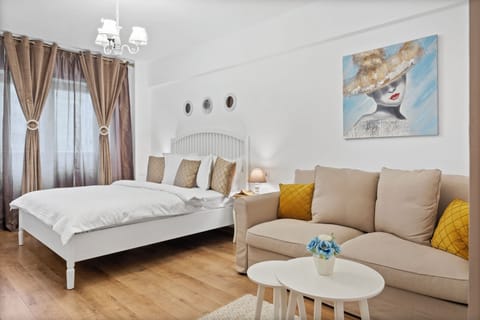 Premium Apartment | 1 bedroom, individually decorated, individually furnished, desk