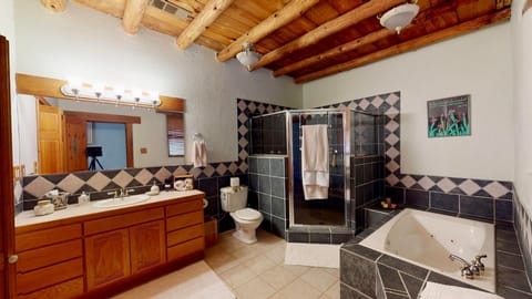 Deluxe Suite, Ensuite, Mountain View (Frida Casita) | Bathroom