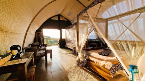 Luxury Room | Bed sheets