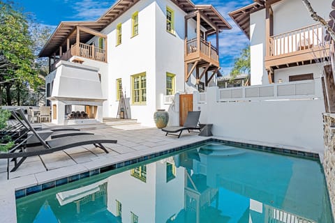 Private Pool & Outdoor Fireplace