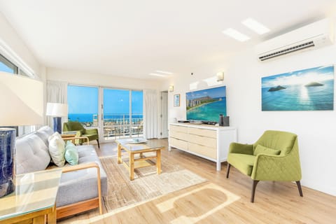 Spectacular ocean view from the living room