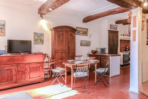 Living room - Dining area and open kitchen