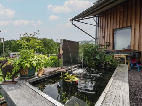 Cottage | Property grounds