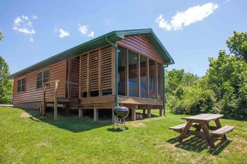 Cabin 1 Exterior
