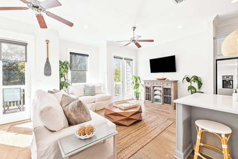 Welcome to 'SunBurns' by Stay on 30a!