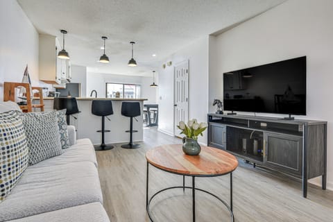 Apartment (2 Bedrooms) | Front of property