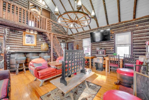 Blakeslee Vacation Rental | 2BR | 1BA | Steps Required | 1,000 Sq Ft
