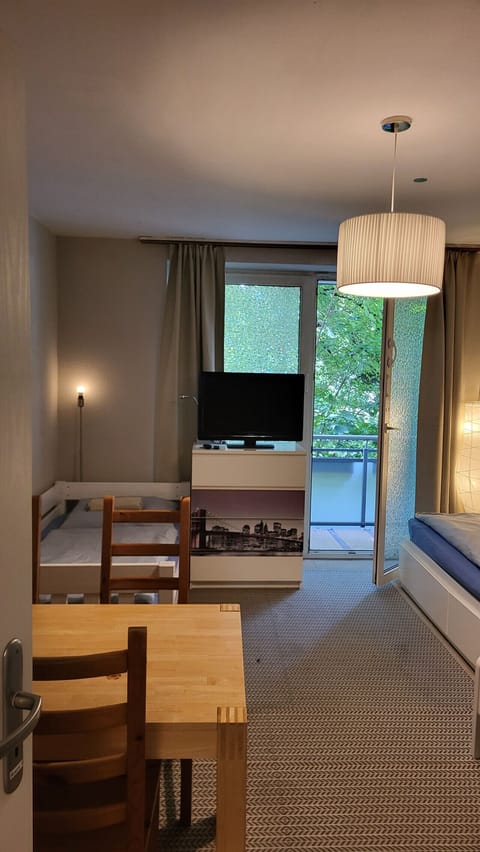 Bedroom 1 = For 4 People