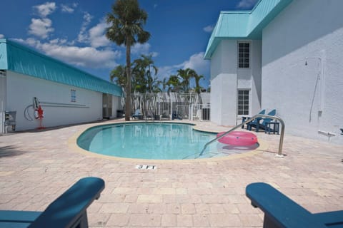 Heated pool