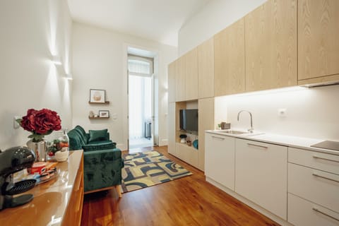 Premium Apartment, Garden View | Living area