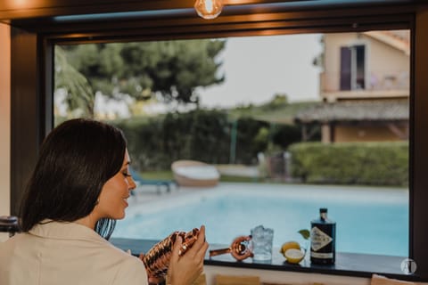 Poolside bar