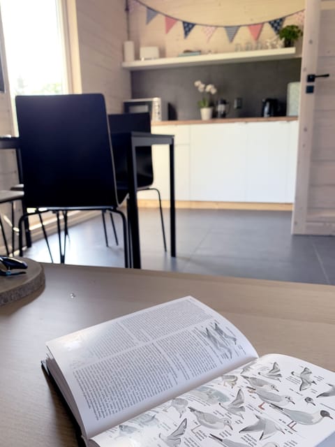 Cottage | Living area | 30-inch flat-screen TV with digital channels, Netflix