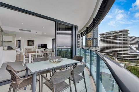 Verandah + Dining Area
