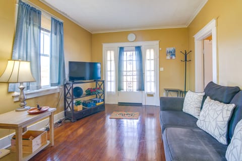 Memphis Vacation Rental | 3BR | 2BA | 4 Steps to Enter | 1,475 Sq Ft