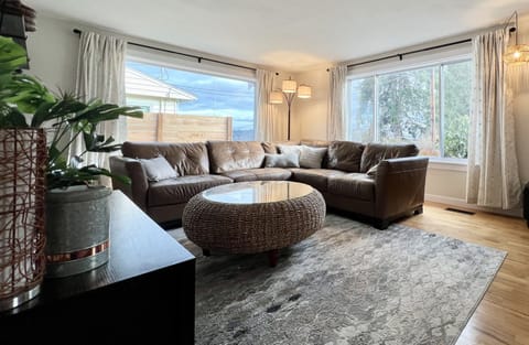 Enjoy views of Dyes Inlet and Mt. Rainier