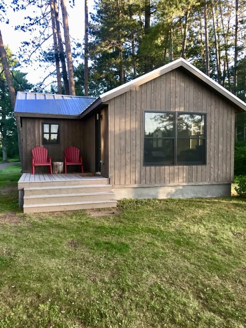 Little Sisu. Footsteps from the beautiful spring fed Silverthorn Lake.  
