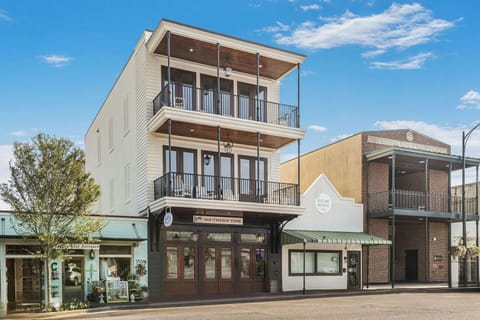 412 Fairhope Ave Flats 