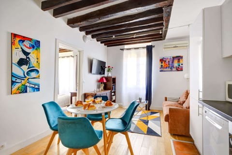 The open-plan living, kitchen and dining area