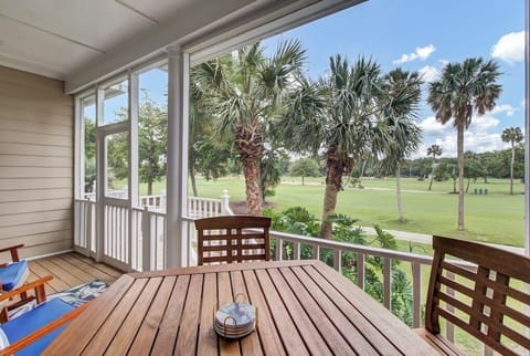 - Sip your morning coffee or enjoy a sunset dinner overlooking palm trees and greens - Breezy screened in porch brings the outdoors in, without the bugs - Peaceful, shaded, and made for slow moments with a view that never gets old