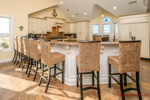 Kitchen with Dine-In Seating