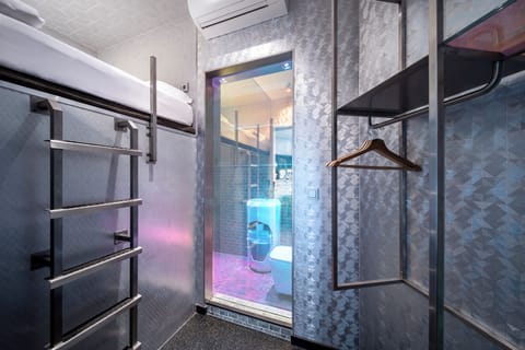 Double Upper capsule with Shower No Window | Individually decorated, desk, laptop workspace, free WiFi
