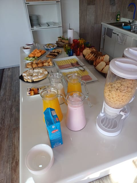 Free daily self-serve breakfast