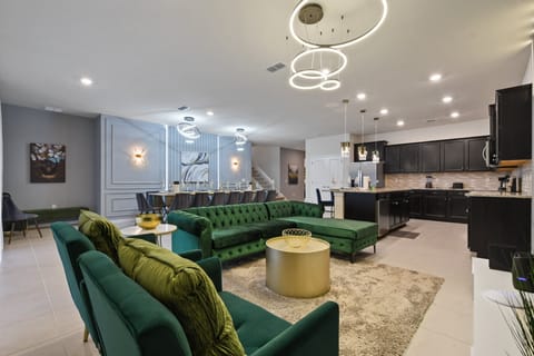 House, Multiple Beds, Pool Access, Pool View (4229LA WIR) | Living area