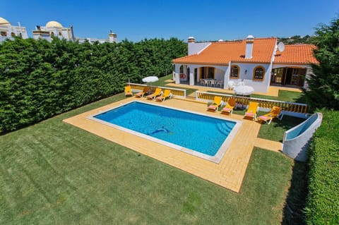 Villa Lurdes image