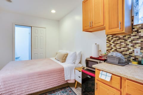 Elmont Vacation Rental | Studio | 1BA | 300 Sq Ft