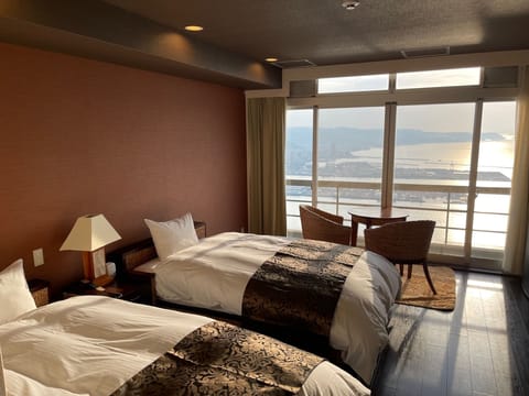 Twin Room, Sea View (2 Large Single Beds), Non Smoking | WiFi (free), bed sheets