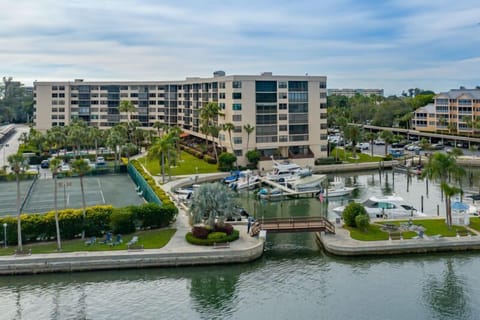 Harbor Towers - By Tropical Sands Accommodations