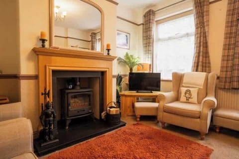 The Living Living Room: let the charm of our cottage relax your senses.