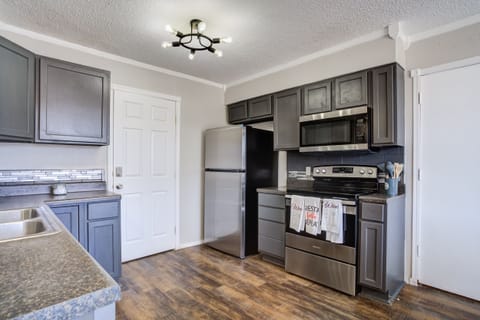 Oven, stovetop, dishwasher, toaster