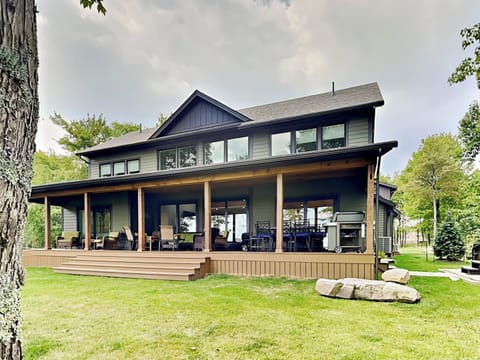 House (6 Bedrooms) | Exterior