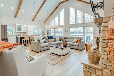 Cottage (4 Bedrooms) | Front of property
