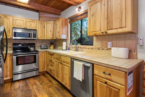 Ample counterspace to cook with abandon - just bring your ingredients.