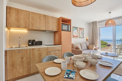 Private kitchenette