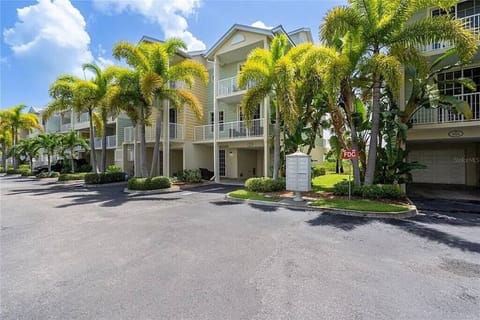 6358ab12 3ccd 4317 ae82 3d95d09bbc2f