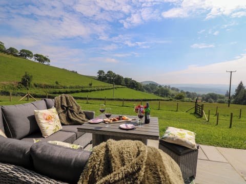 Cottage | Outdoor dining