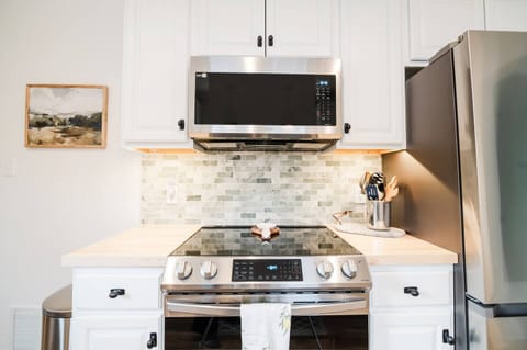 You can cook a really good meal here but I have great local recommendations if you'd rather eat out- Like the crepe's from Gilda's Bakery- offering sweet and savory options!