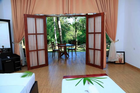 Family Room, River View | Individually decorated, individually furnished, desk, soundproofing