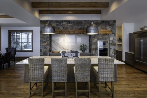 Architecture, Building, Dining Room, Dining Table, Furniture