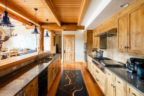 Indoors, Hardwood, Stained Wood, Kitchen, Home Decor