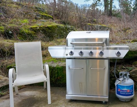 Your invitation to fire up the grill for burgers, steaks or your catch from the Spokane River.