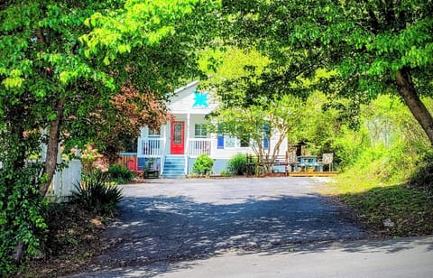 Welcome to "Rector Street Retreat"