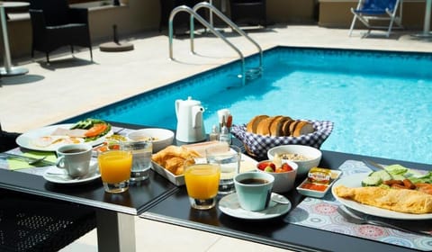 Breakfast meal