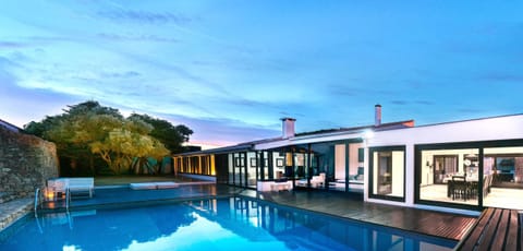 Patio,Summer,View (from property/room),Balcony/Terrace,Seating area,Pool view,Swimming pool