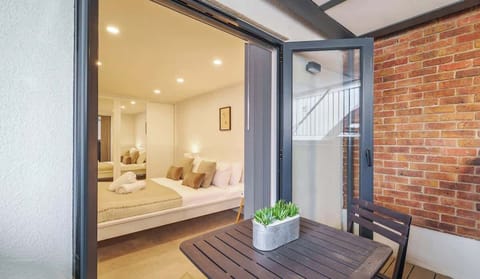 Bedroom/terrace