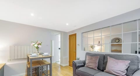 Living/dining room